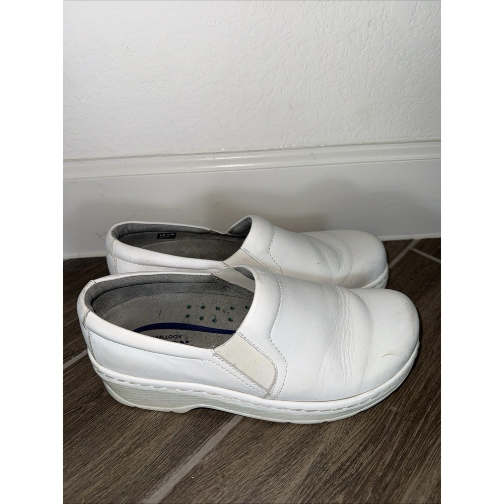 Klogs Womens Naples White Leather 9.5 Clog Nursing Shoes Closed Back Slip On